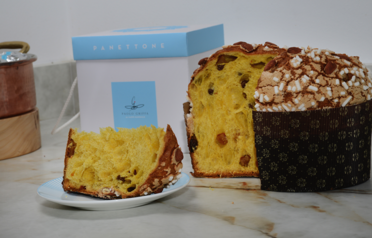 Il panettone di Paolo Griffa fresco di apertura ad Aosta con il Caffè Nazionale.