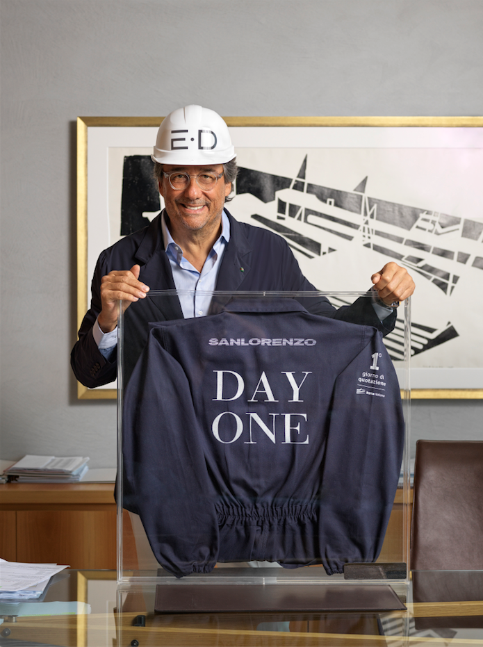 Massimo Perotti con la giacca del Day One, il giorno della quotazione in Borsa di Sanlorenzo (il 10 dicembre 2019).
