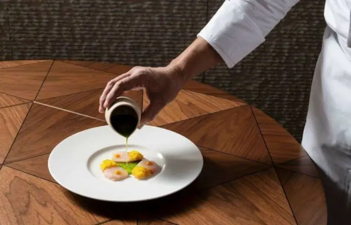 Nobuya apre a Milano