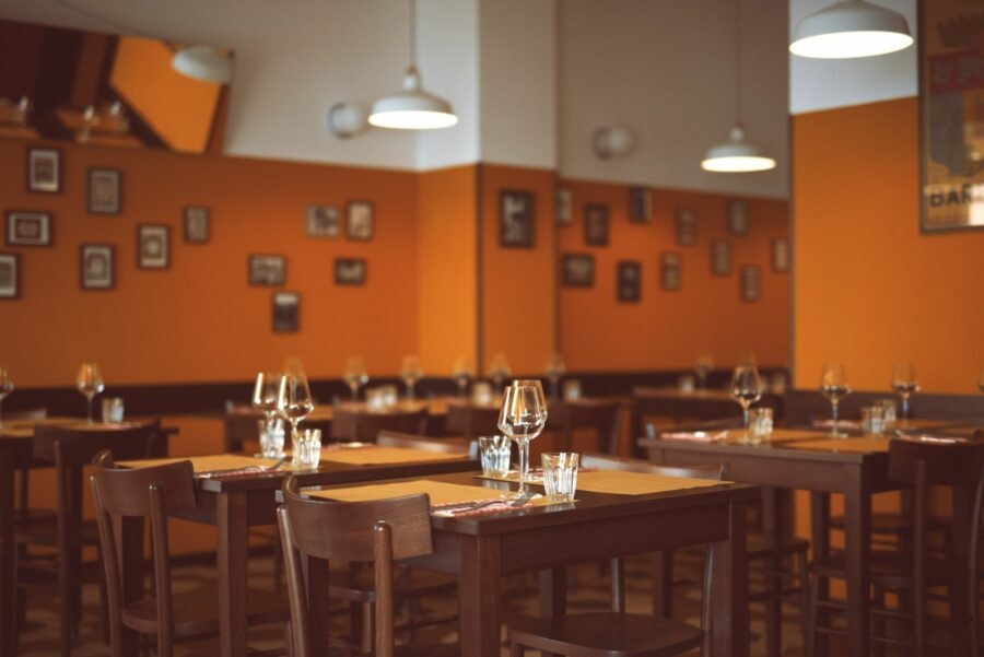 La sala di Trippa, da sempre, aperto solo a cena per la sostenibilità degli orari di lavoro.