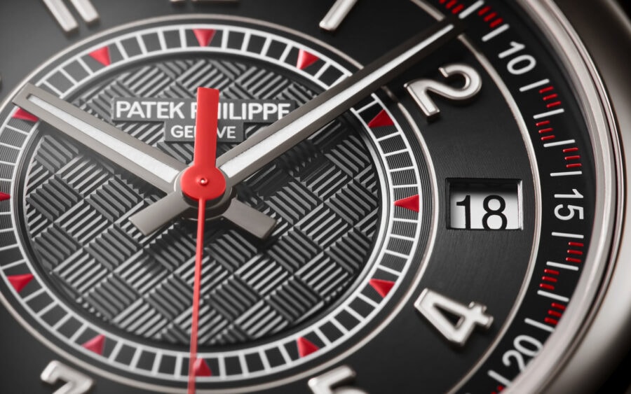 Patek Philippe, più colore al Calatrava