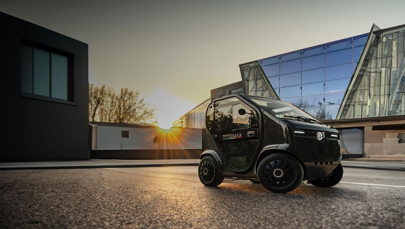 Eleganza minimalista per Tazzari EV Zeromax, studiata per la missione urbana è anche personalizzabile.
