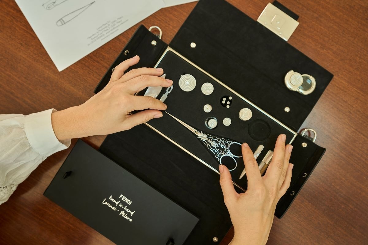 La Baguette di Fendi reinterpretata da Lorenzi