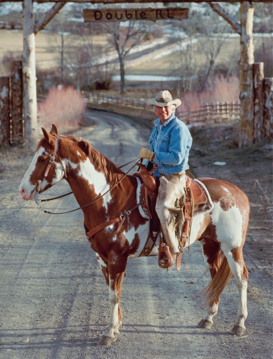 Ralph Lauren nel Double RL Ranch, in Colorado, «un rifugio rustico» realizzato con la moglie Ricky.