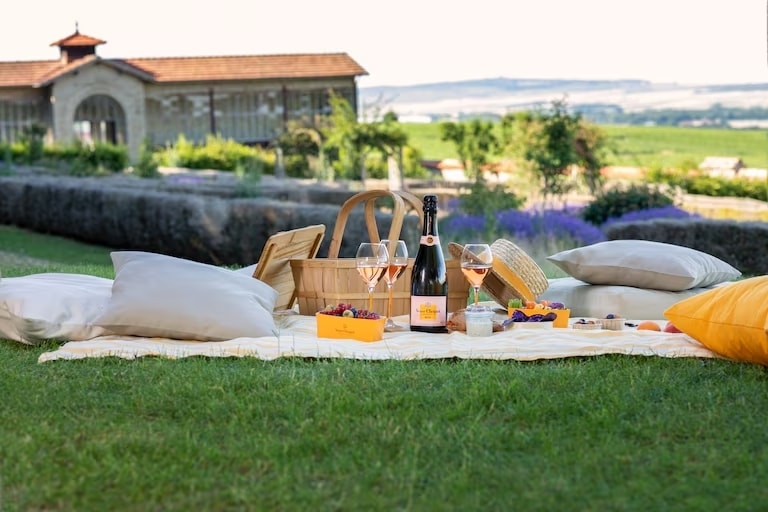 Chic-nic, le 7 experience per un pic-nic all’insegna dell’eleganza
