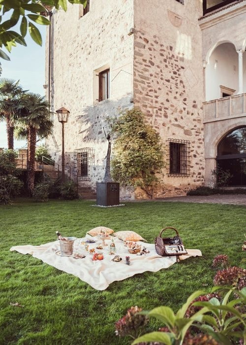 Chic-nic, le 7 experience per un pic-nic all’insegna dell’eleganza