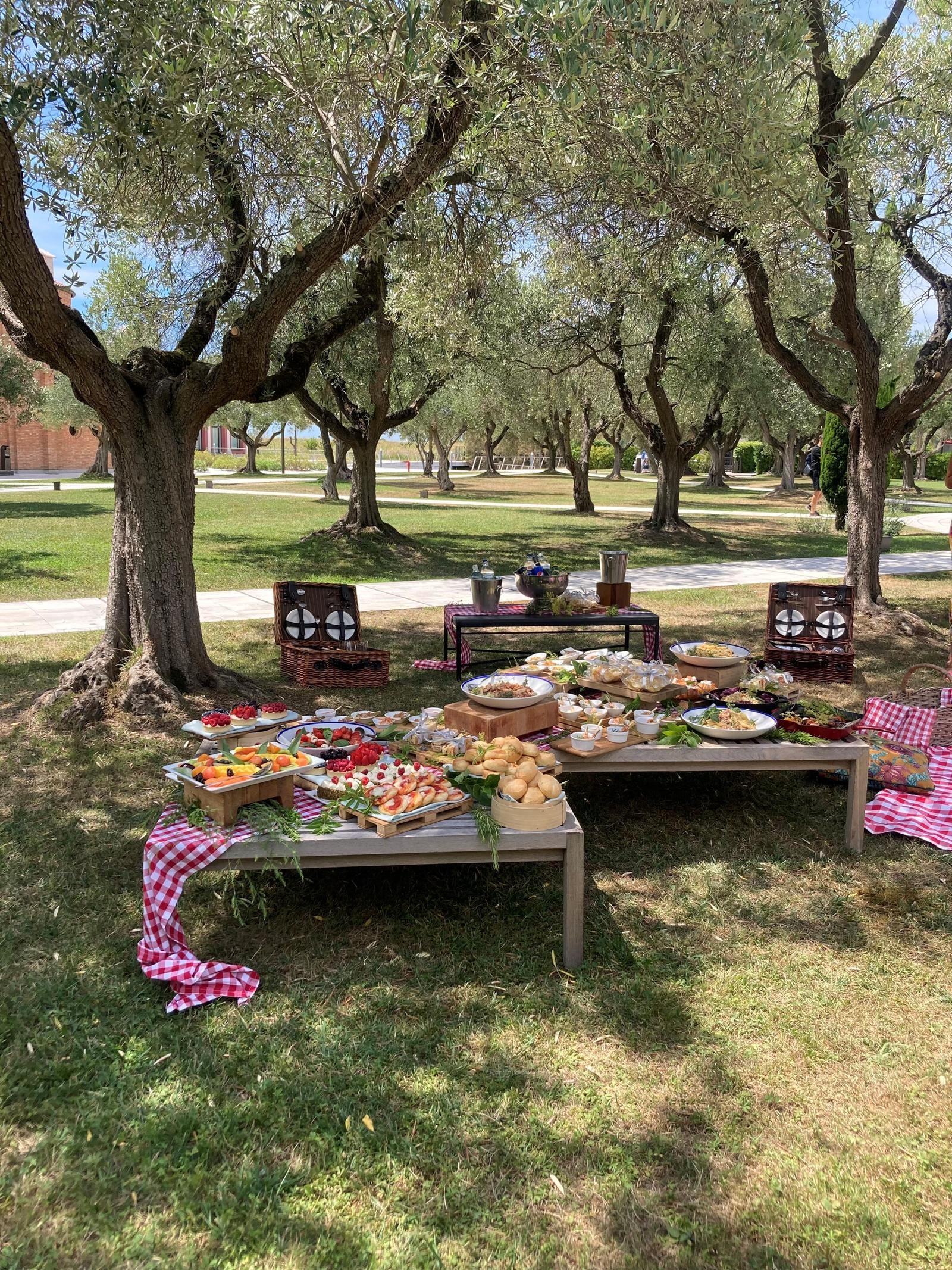Chic-nic, le 7 experience per un pic-nic all’insegna dell’eleganza