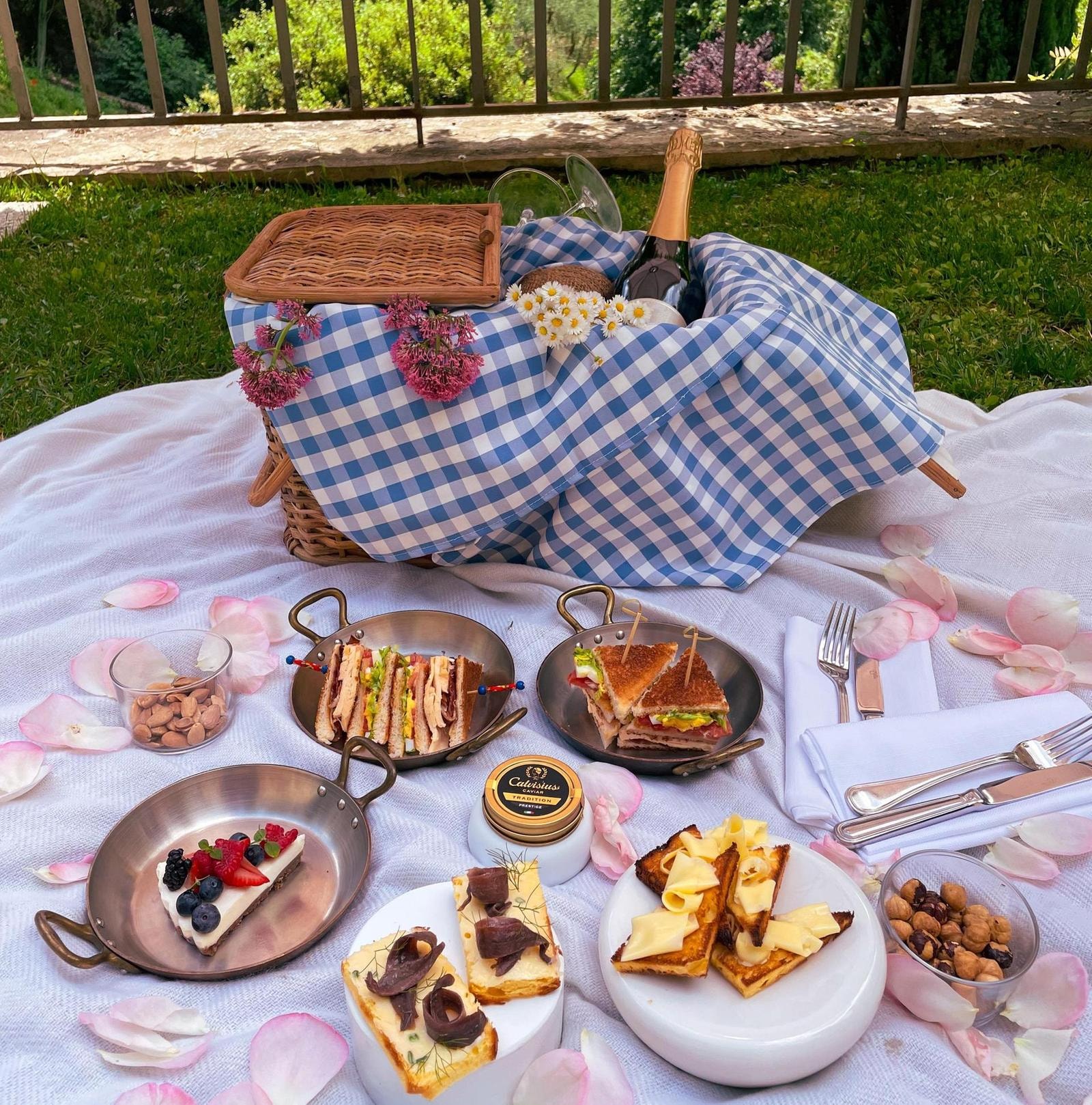 Chic-nic, le 7 experience per un pic-nic all’insegna dell’eleganza
