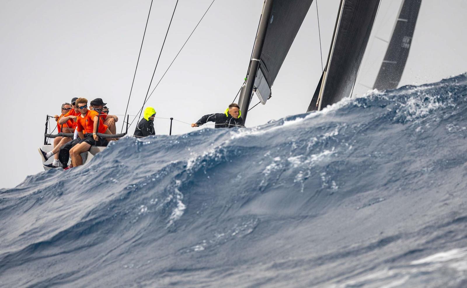 Loro Piana Giraglia, la regata pi&ugrave; iconica del Mediterraneo