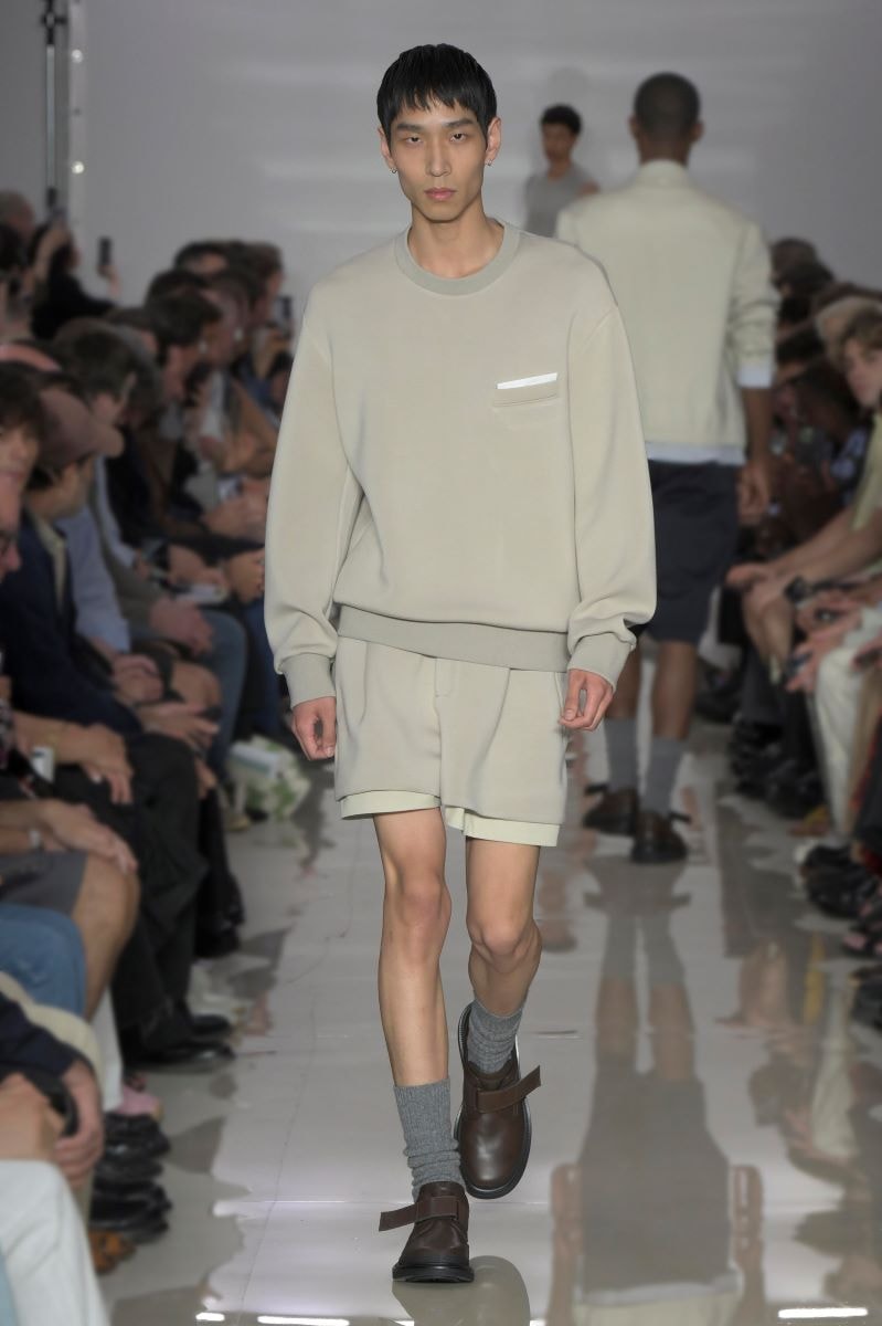 Un look Neil Barrett spring-summer 2025 (courtesy Neil Barrett)