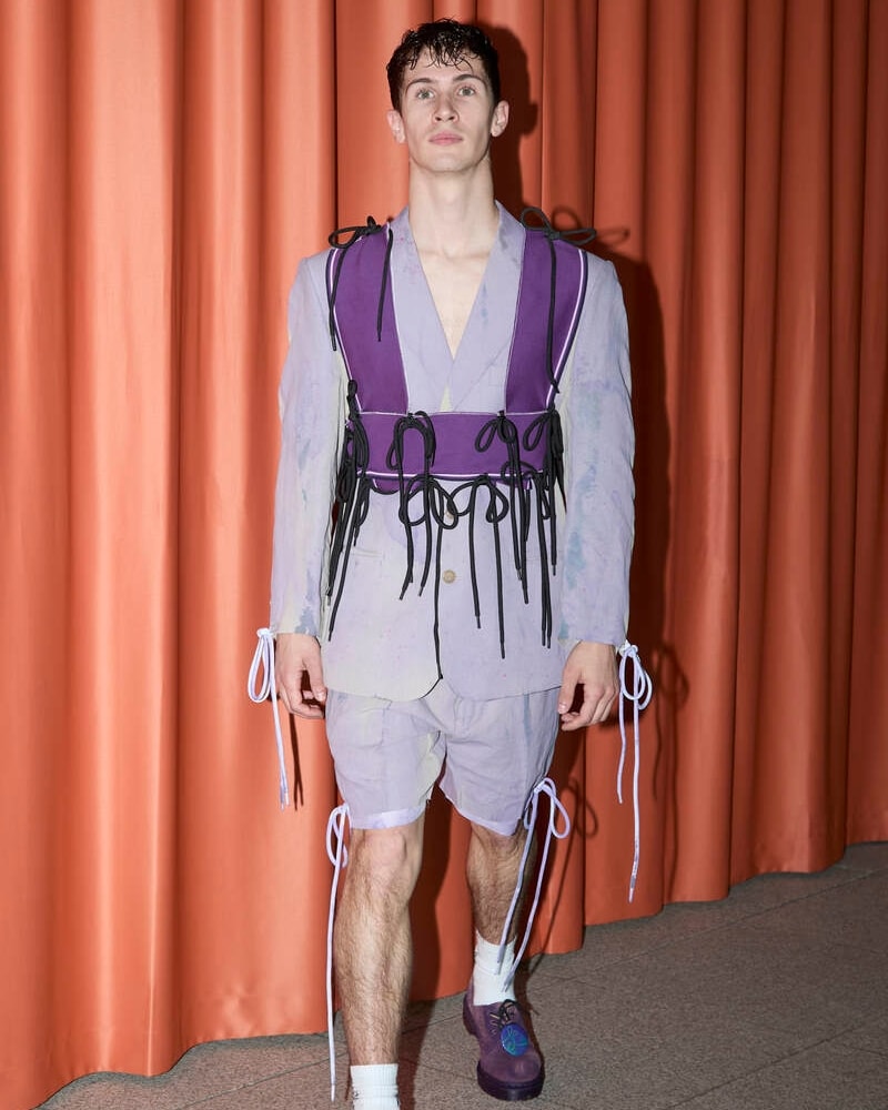 Un look Simon Cracker spring-summer 2025 (courtesy Simon Cracker)