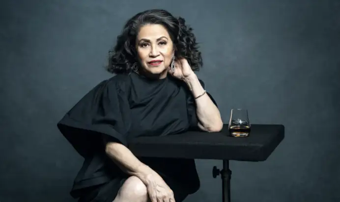 Lorena Vásquez è master distiller di Zacapa e ha ottenuto l'origine protetta per il rum guatemalteco.