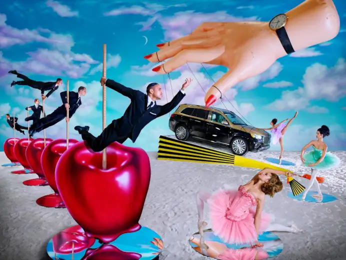 David LaChapelle, Surreal Scape, 2024. Fotografie. Mercedes-Benz Art Collection. Die Fotografie ist in Zusammenarbeit zwischen David LaChapelle und Mercedes-Maybach entstanden. Die Verwendung dieser Fotografie ist nur im Zusammenhang mit einer redaktionellen Berichterstattung über die Kollaboration „Maybach x David LaChapelle“ (2024) gestattet. // David LaChapelle, Surreal Scape, 2024. Photography. Mercedes-Benz Art Collection. This artwork has been created in collaboration between David LaChapelle and Mercedes-Maybach. The use of this photography is only permitted in connection with editorial coverage of the collaboration “Maybach x David LaChapelle” (2024).