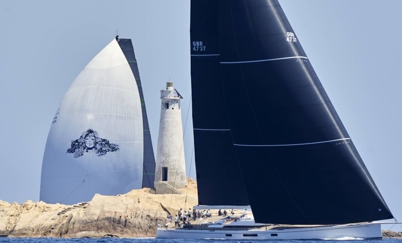 Lo spettacolo della Giorgio Armani Superyacht Regatta