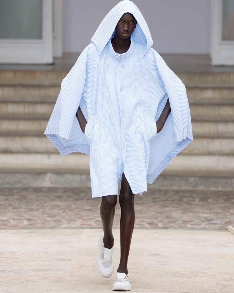 La poesia del vento per Issey Miyake