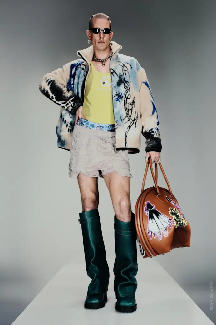 Un look Acne studios spring-summer 2025 (courtesy Acne studios)