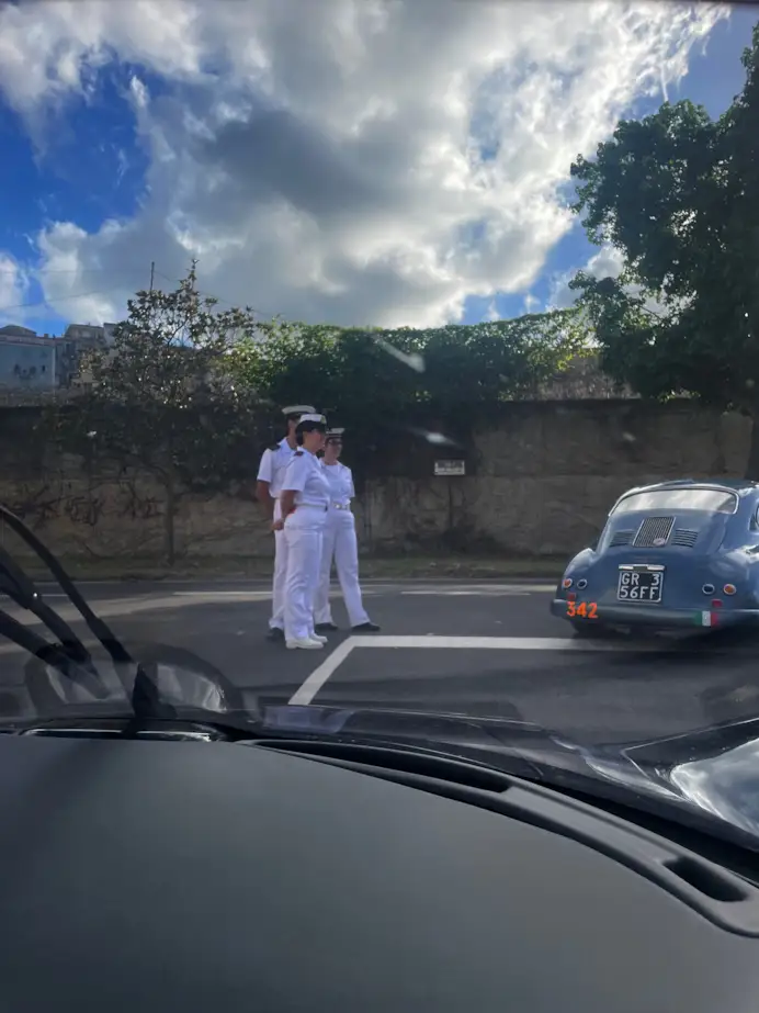 Alla 1000 Miglia in un viaggio emozionante tra motori e territorio