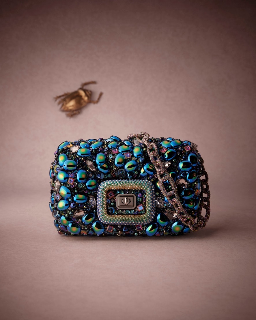Una borsa Roger Vivier (courtesy Roger Vivier)