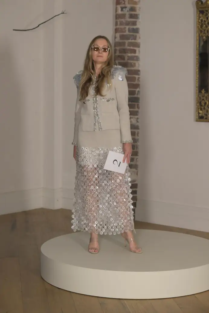 Un look Libran haute couture fall-winter 2025 (ph Francesc Ten/MFF)