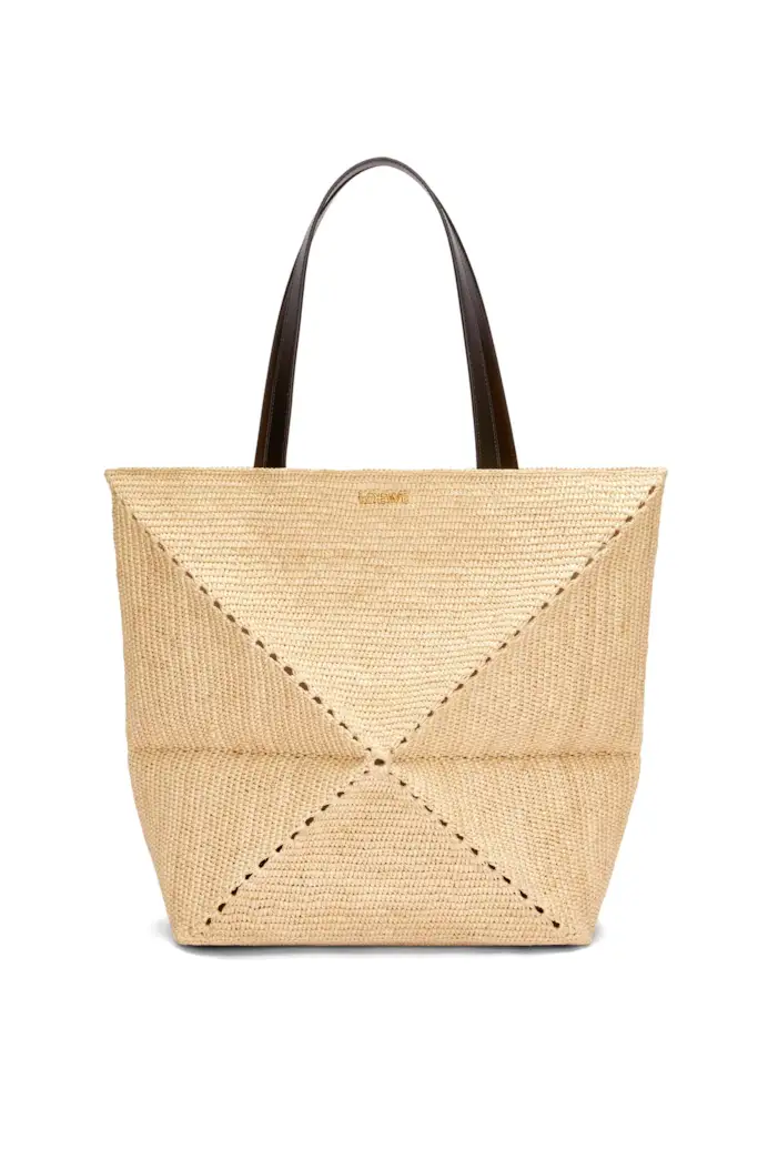 Borsa Puzzle Fold Tote XL, Loewe (1.700 euro).