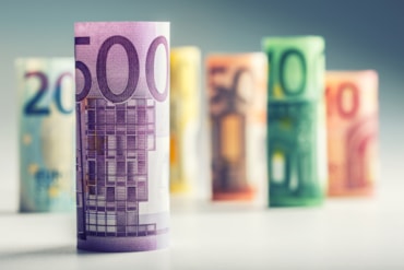 Allarme Consob: truffe agli investitori via social con le challenge di finanza