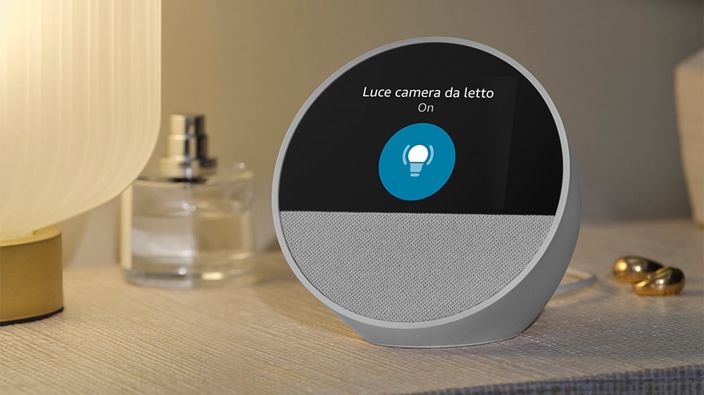 Amazon Echo Spot, la sveglia diventa intelligente con Alexa