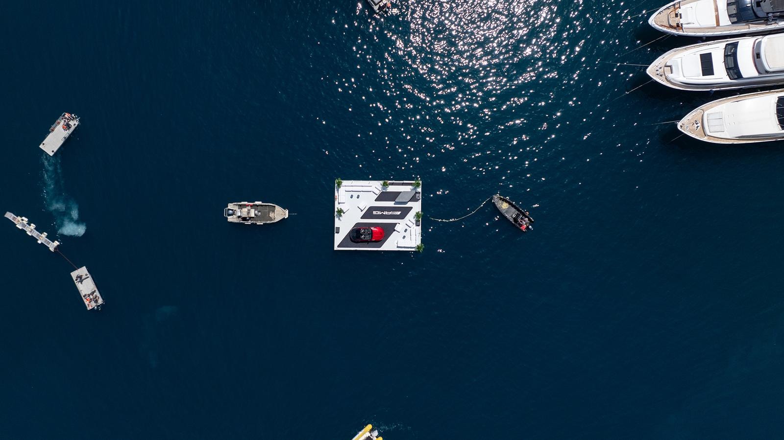 Im Vorfeld des F1™ Grand Prix in Monaco präsentiert Mercedes-AMG das Concept Mercedes-AMG PureSpeed. Das Konzeptfahrzeug gibt einen Ausblick auf das erste Modell der stark limitierten Mercedes Benz Mythos-Serie. 

In the run-up to the F1™ Grand Prix in Monaco, Mercedes-AMG is presenting the Mercedes-AMG PureSpeed concept. The concept car provides a preview of the first model in the highly limited Mercedes-Benz Mythos series. 