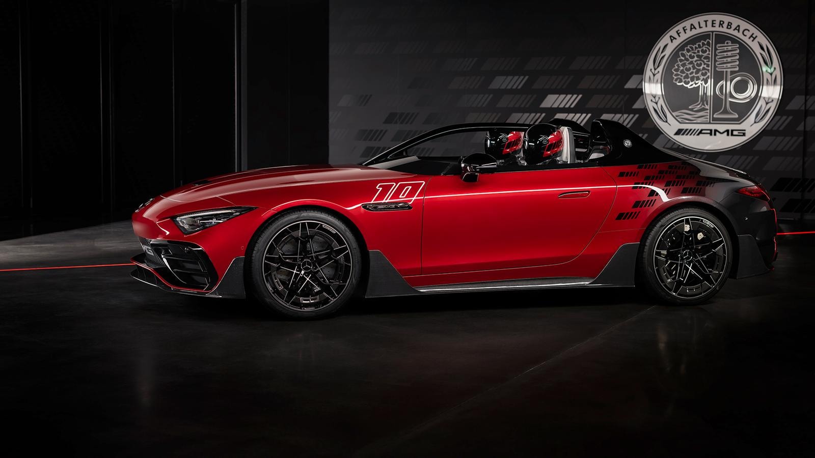 2024 / Concept Mercedes-AMG PureSpeed / Exterieurfarbe Le Mans Rot & graphitgrau Metallic 

2024 / Concept Mercedes-AMG PureSpeed / exterieur color Le Mans red & graphitgrey metallic 
