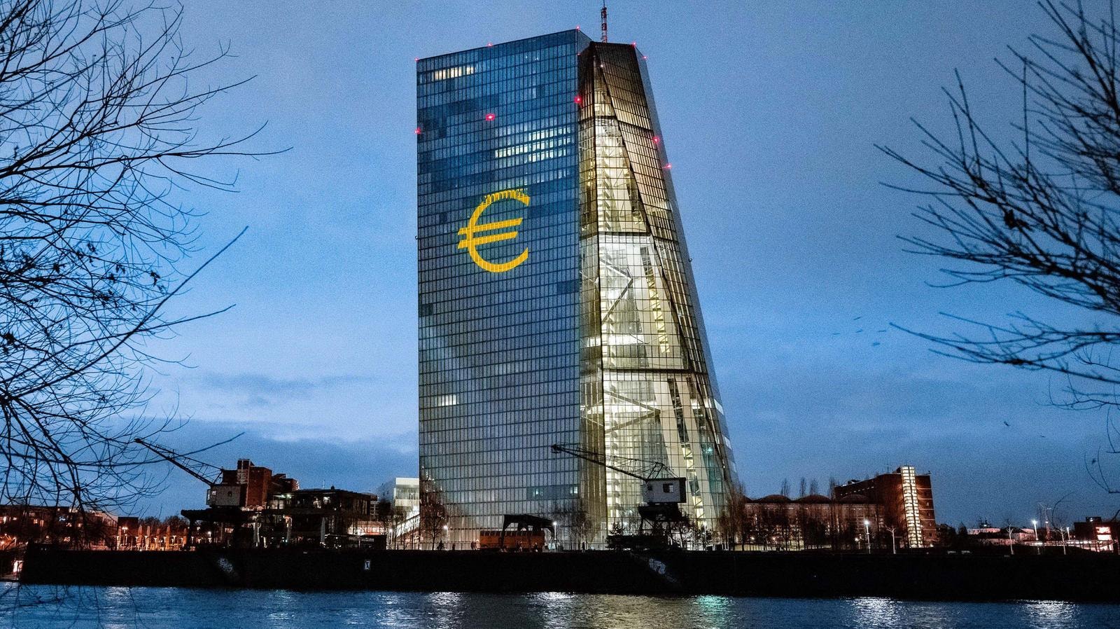 Non devono essere i giudici a definire le scelte aziendali di una grande banca