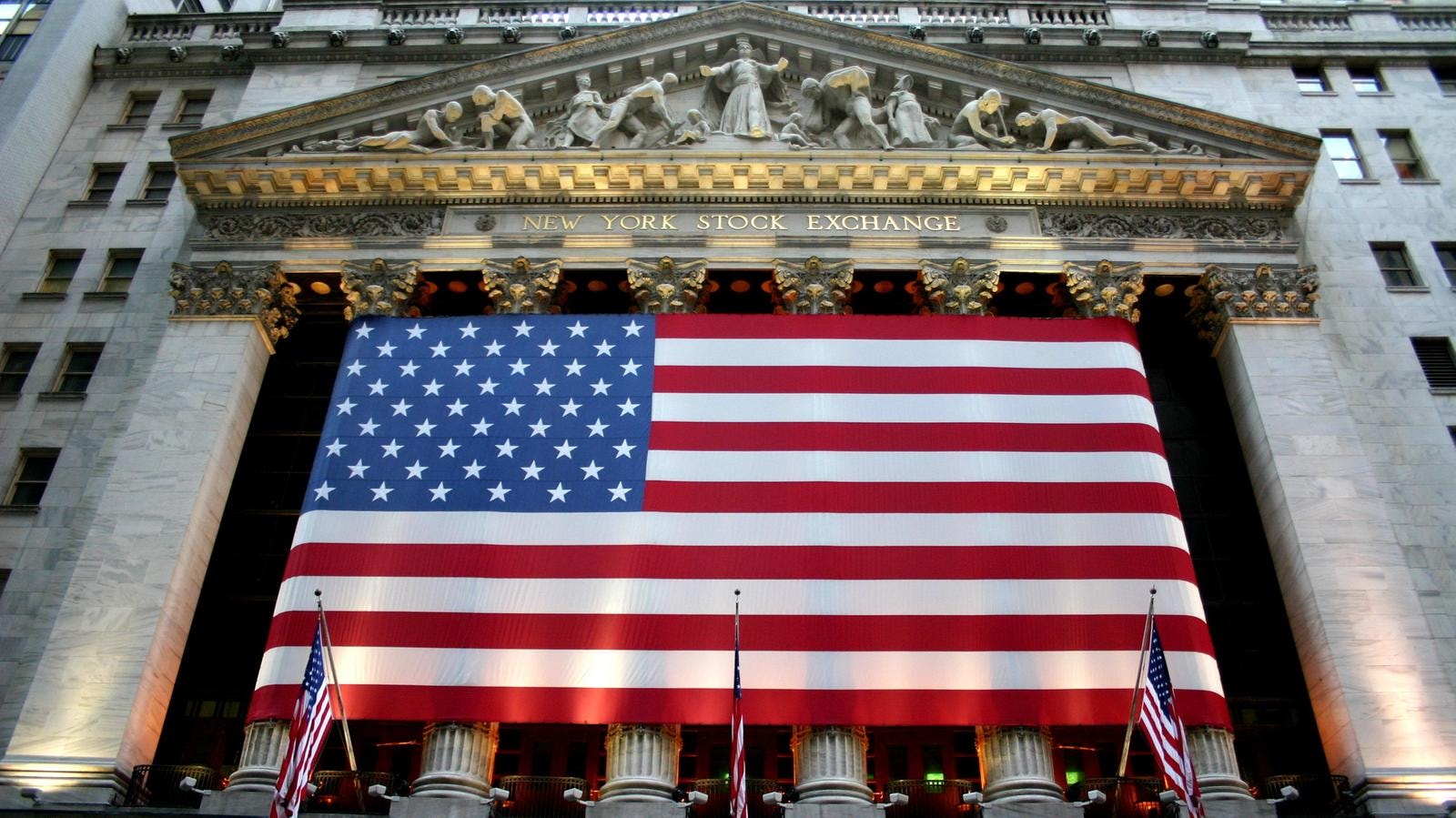La diretta da Wall Street | Borse Usa positive. Il Dow Jones (+0,6%) torna sopra i 40 mila punti e registra un nuovo record. Banche in rosso