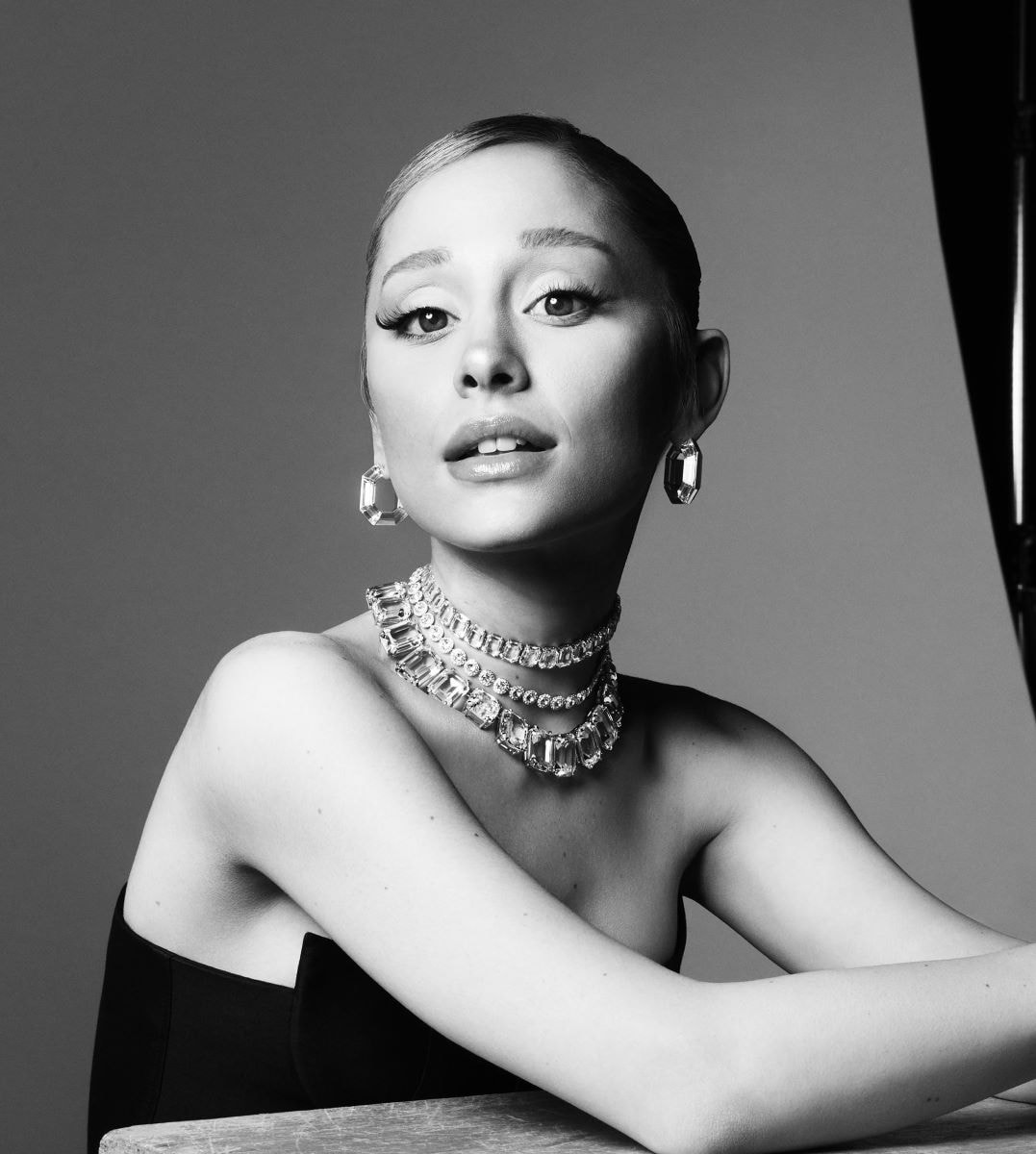 Ariana Grande per Swarovski (ph Mert Alas and Marcus Piggott, courtesy Swarovski)