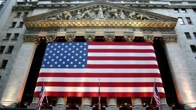La diretta da Wall Street | Dow Jones +0,6%, Nasdaq -2,8%. Donald Trump fa crollare Nvidia