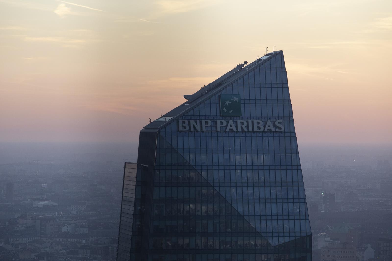 Bnp Paribas, l’utile trimestrale cresce pi&ugrave; delle attese e il costo del rischio cala. Confermati i target 2024