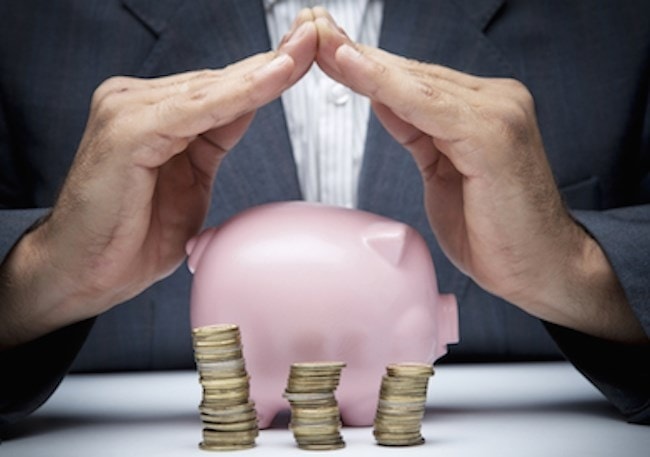 Da FinecoBank a Banca Generali fino ad Azimut. Ecco tutte le azioni che potrebbero beneficiare del risiko nel risparmio gestito