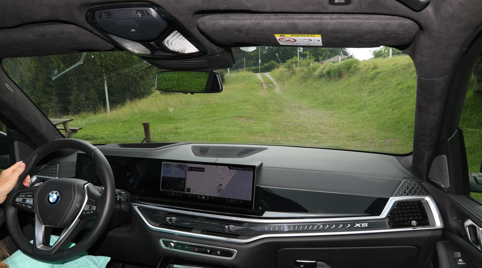 Potenza suadente. Con Bmw X5 50e: sui percorsi di storiche cronoscalate