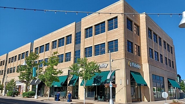 Fidelity, il gestore patrimoniale Usa sceglie i social media per comunicare con i clienti. Una strategia che si dimostra vincente