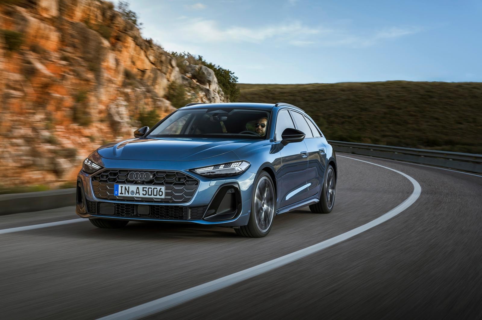 Audi A5 Avant

The Panoramic glass roof with switchable transparency is expected to be available in Germany from the fourth quarter of 2024. For the exact launch date, please contact your Audi partner.