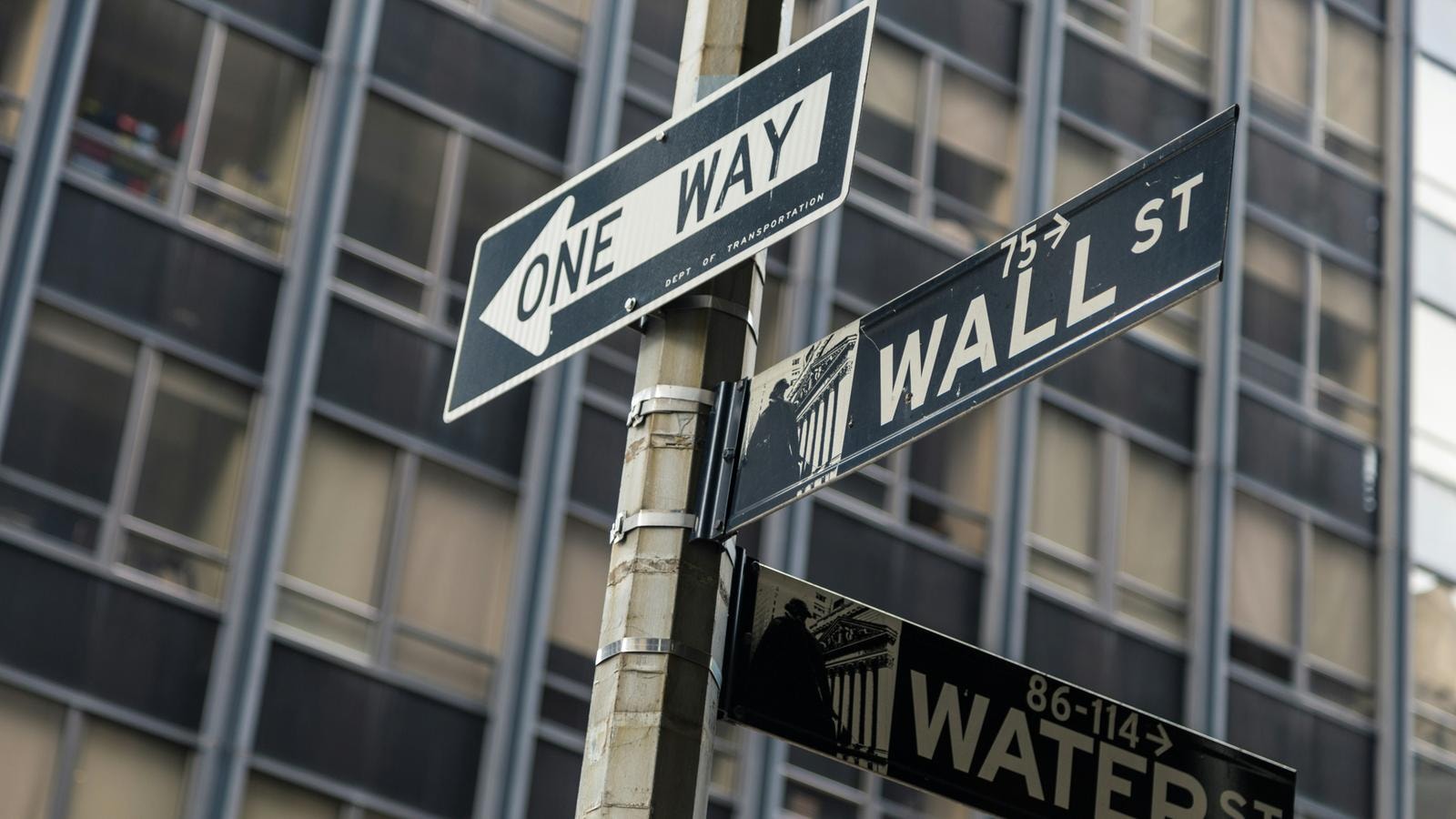 La diretta da Wall Street | Le borse Usa rimbalzano dopo il luned&igrave; nero, Nasdaq +1%. Nvidia +3,8%