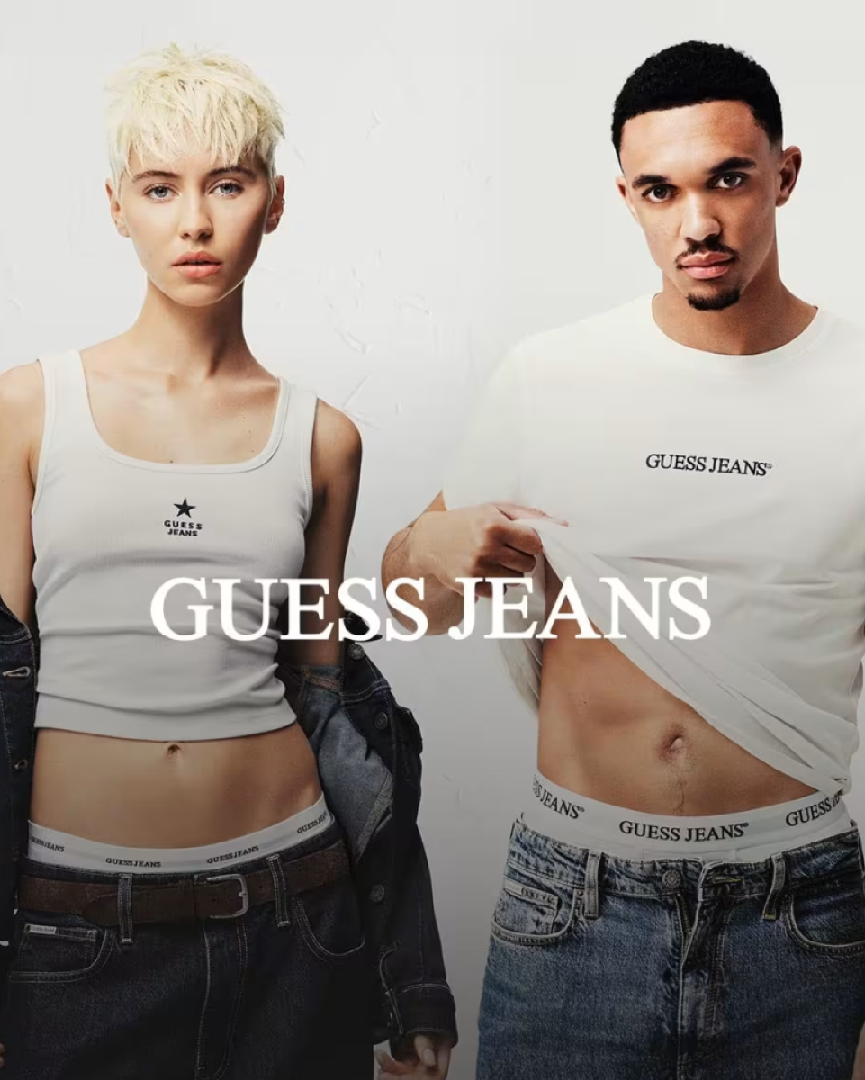 Un adv Guess jeans (ph official website)