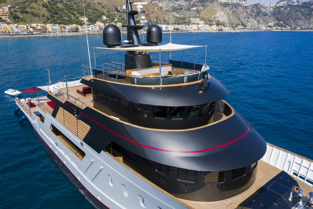 Nauta Design firma il refit di Masquenada, explorer yacht di Pier Luigi Loro Piana