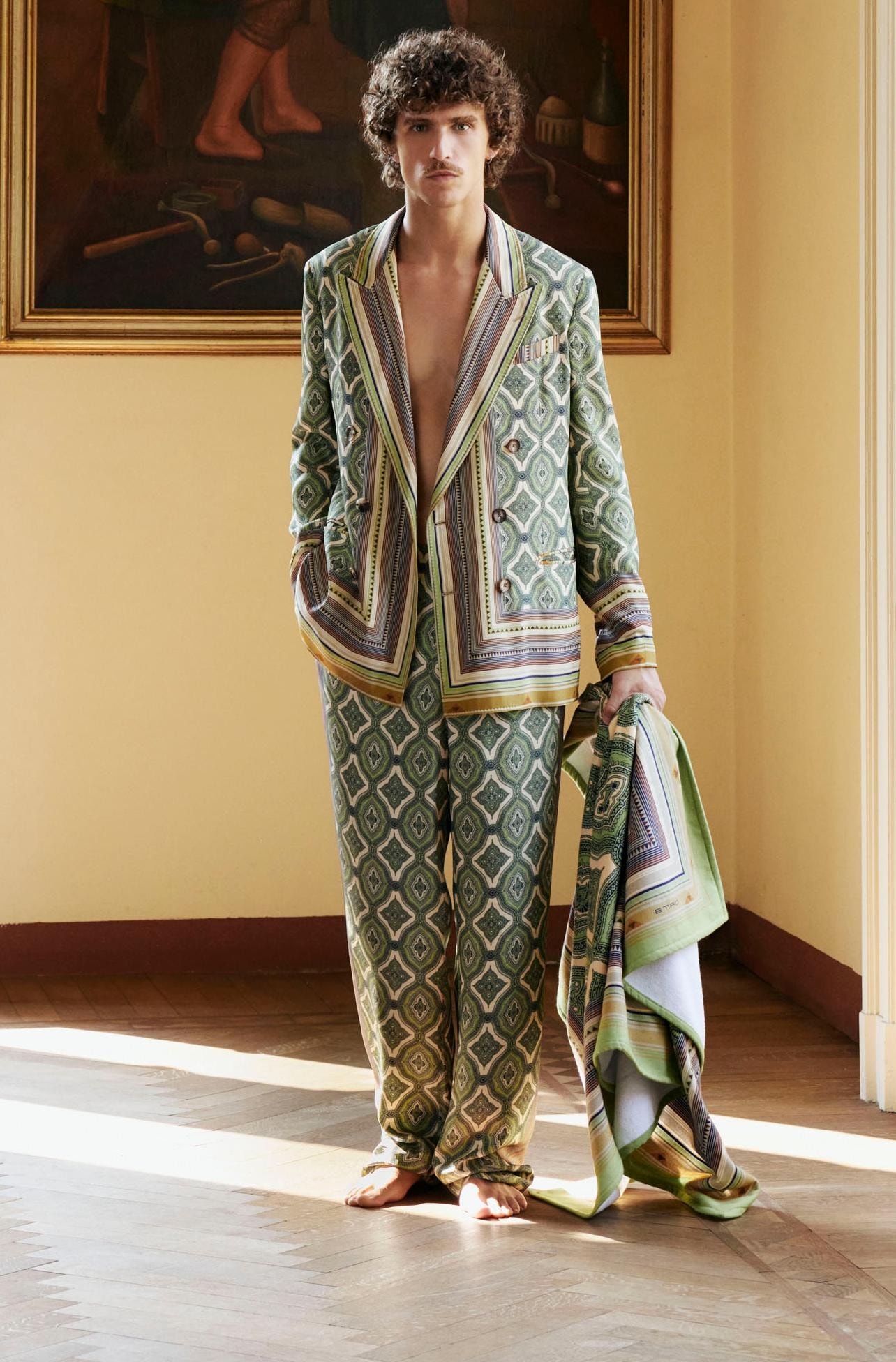 Un look Etro summer 2025 (courtesy Etro)
