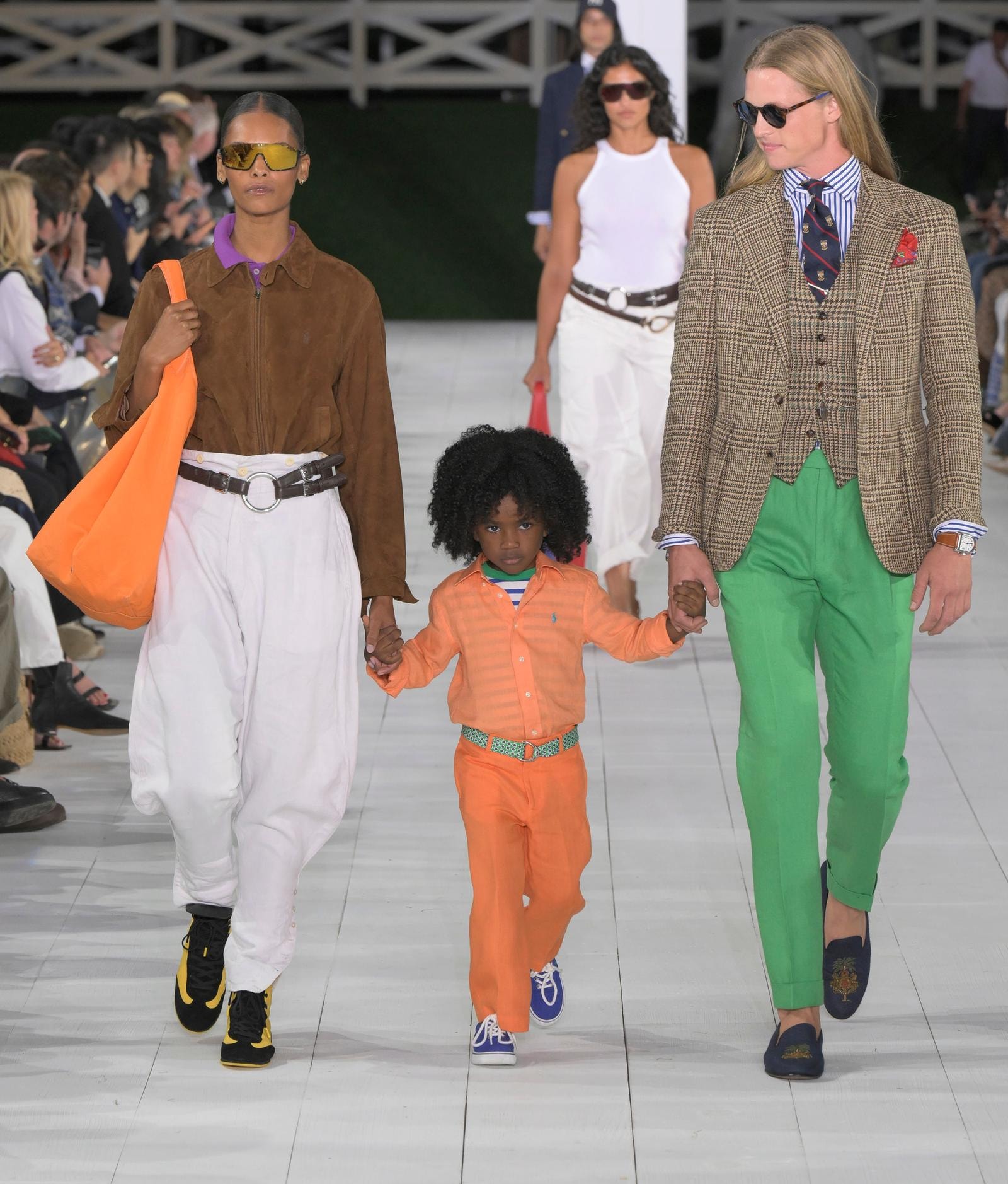 Alcuni look alla sfilata Ralph Lauren spring-summer 2025 (ph Francesc Ten/MFF)