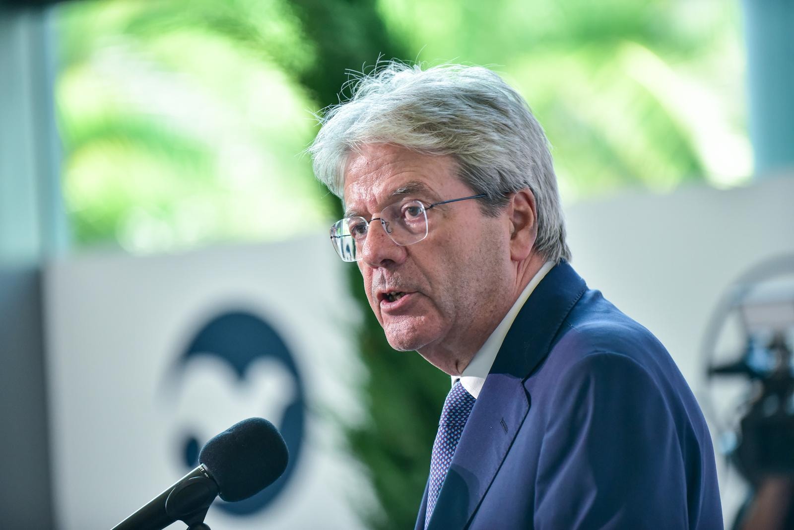 Ue, il commissario Paolo Gentiloni: crescita rassicurante nonostante le difficolt&agrave; della Germania. Col Mef dialogo positivo