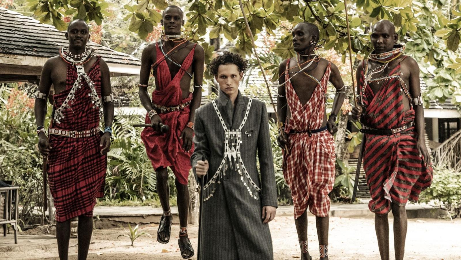 La mia Africa: i must-have di Dior Men F/W 2025 nella fashion-story di Gentleman 
