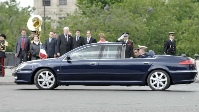 Peugeot 607 Paladine. Una landaulet per l'Eliseo