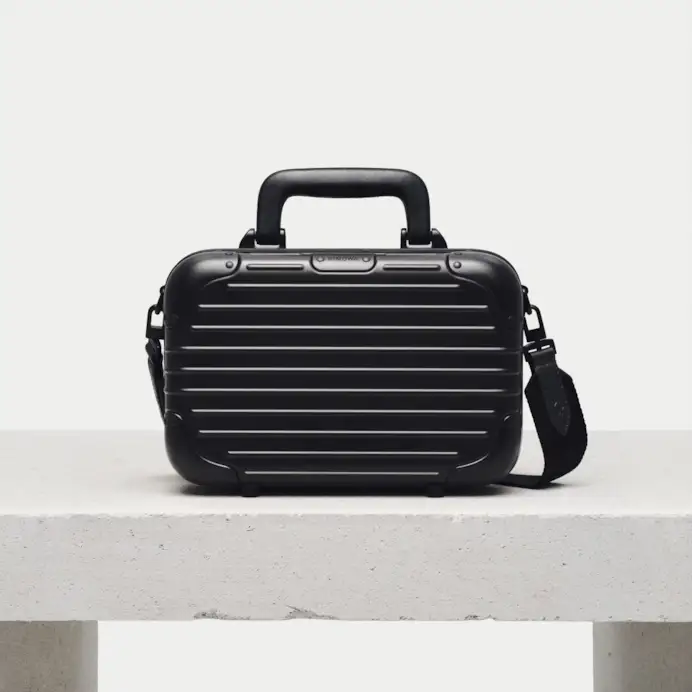 La Original bag di Rimowa (ph Victor Brun, courtesy Rimowa)