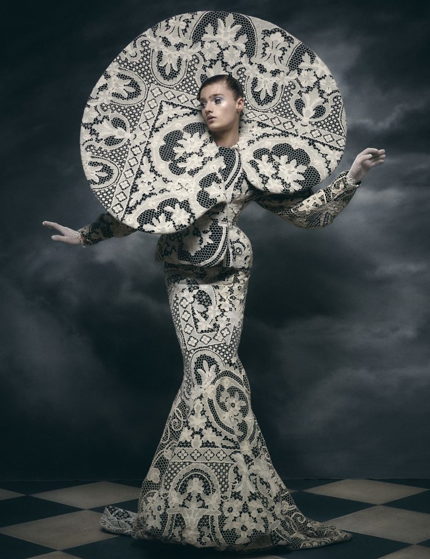 Un look della collezione settembre 2024 di Harris Reed (ph SuleikaMueller, courtesy Harris Reed)