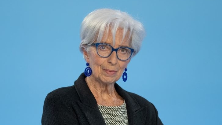 Tassi, chi accelera sui tagli tra Fed e Bce? Le banche centrali fanno i conti con i rischi sul pil