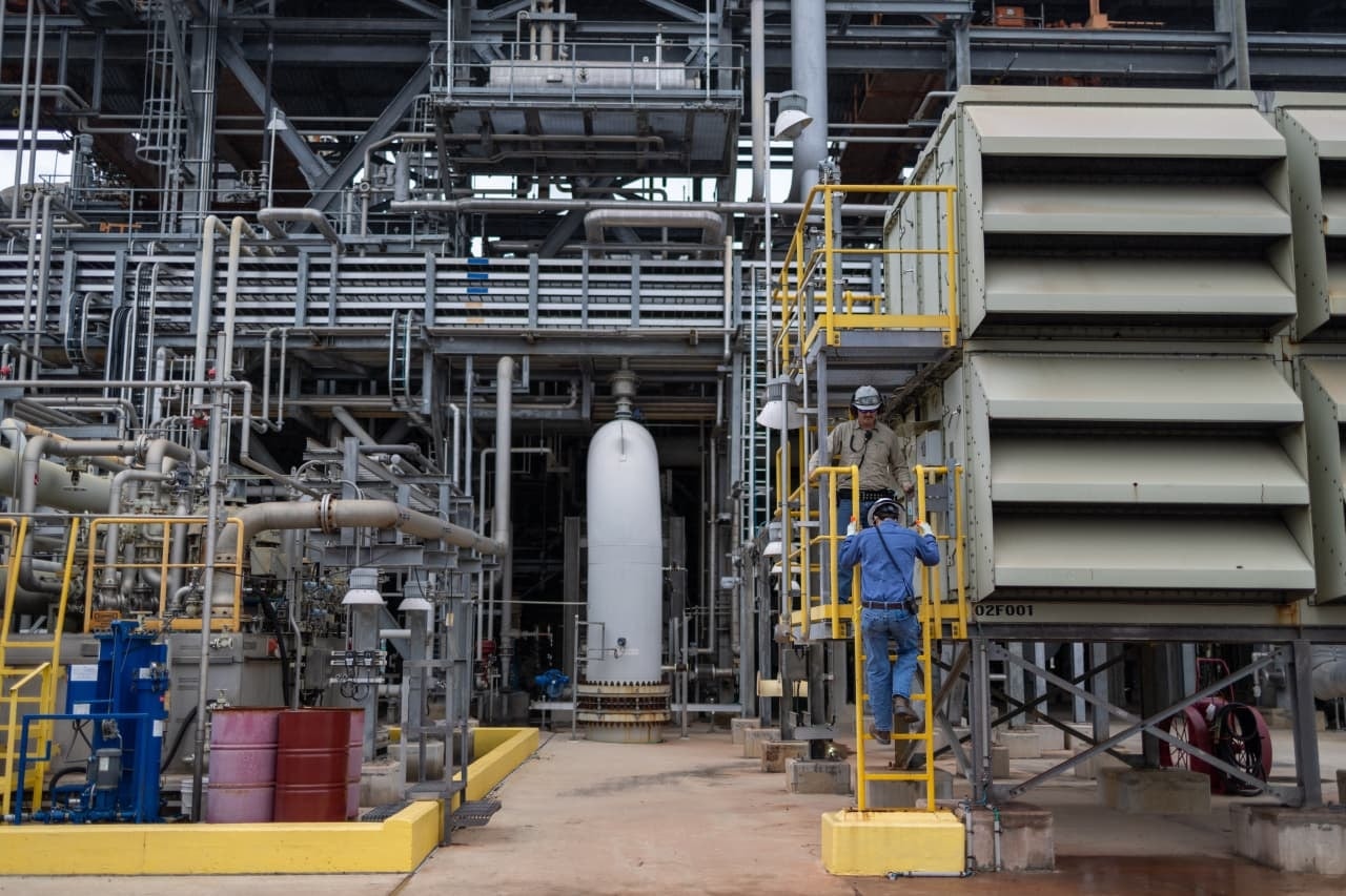 Perch&eacute; Washington e i grandi colossi petroliferi ora investono miliardi nell'ammoniaca