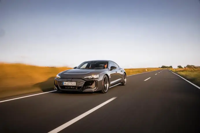 Oltre il Futuro. Come la nuova Audi RS e-tron GT riscrive le regole della mobilità elettrica
